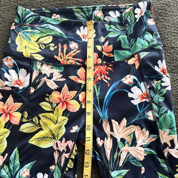 Floral Gym Short by Ododos - Picture 2 of 7